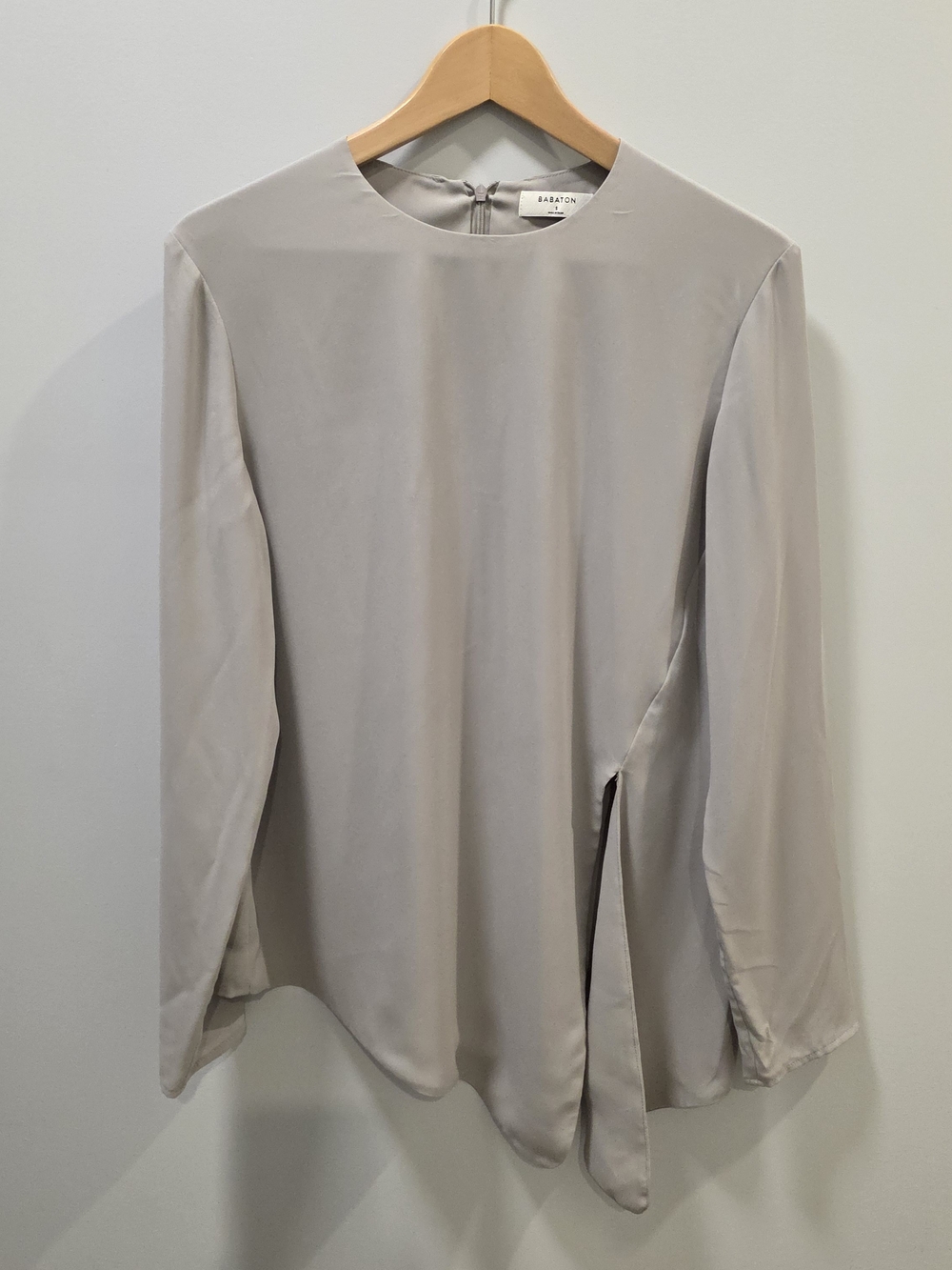 Babaton Aritzia Asymmetrical Long Sleeve Blouse Size S Gray
